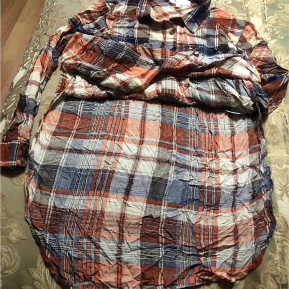 Entro button up - Picture 6 of 6